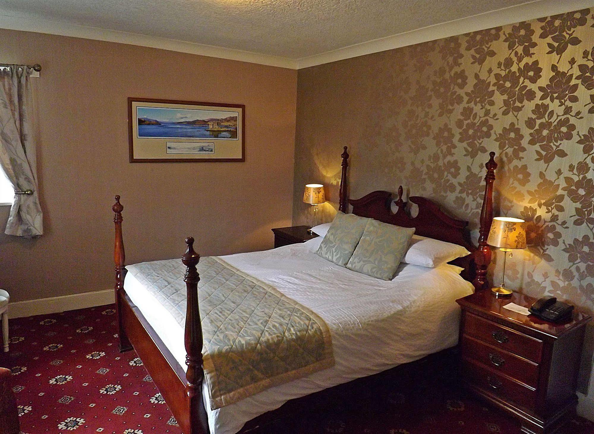 Cairndow Stagecoach Inn Zewnętrze zdjęcie